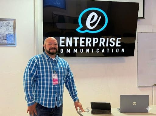 Coach Tony - Experto en comunicación ejecutiva en inglés